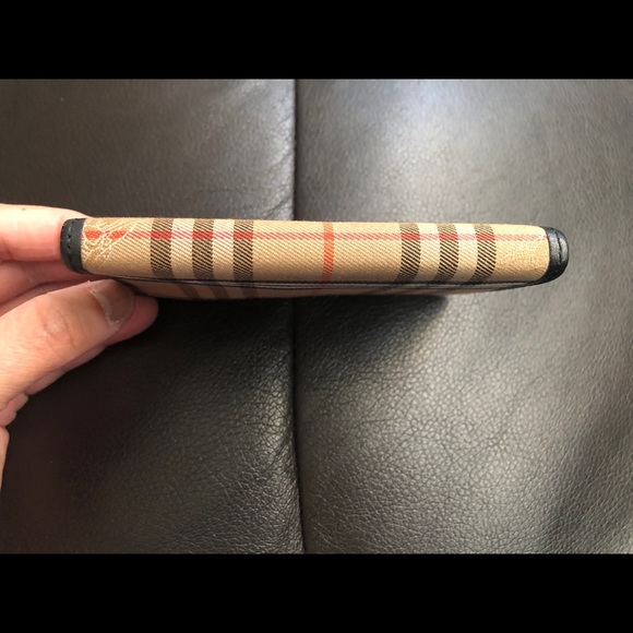 100% Authentic BURBERRYs of London agenda - Picture 11 of 12